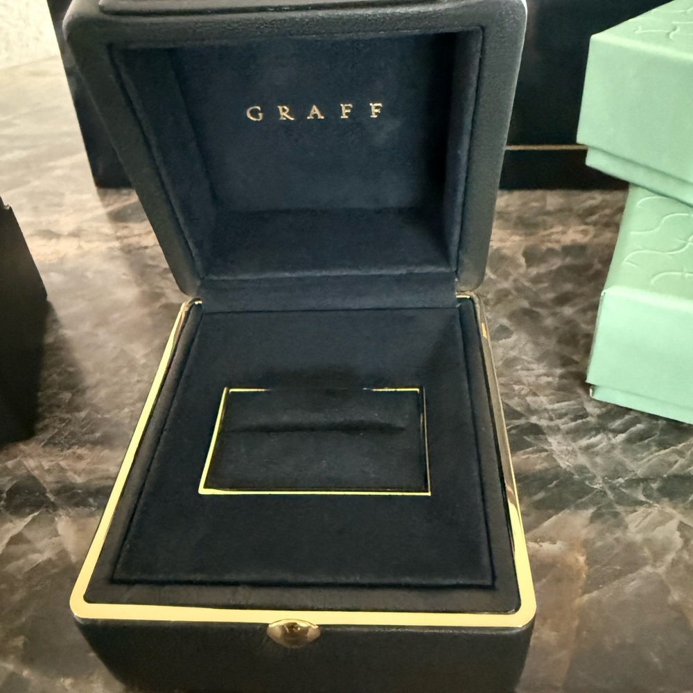 Graff Jewelry box set - Picture 2 of 6